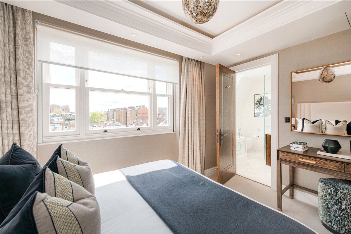 3 bedroom Flat, Prince of Wales Terrace, London, W8 - Available, Image 12