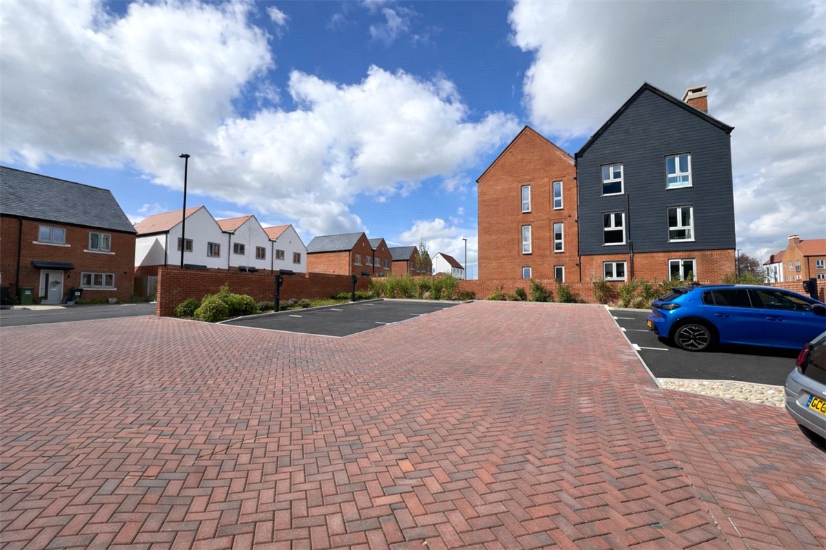 2 bedroom Flat, Fishwicke Road, Winchester, SO22 - Let Agreed, Image 1