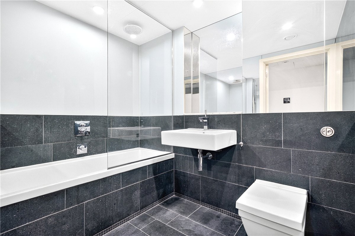 3 bedroom Flat, Gatiff Road, Pimlico, SW1W - Available, Image 11