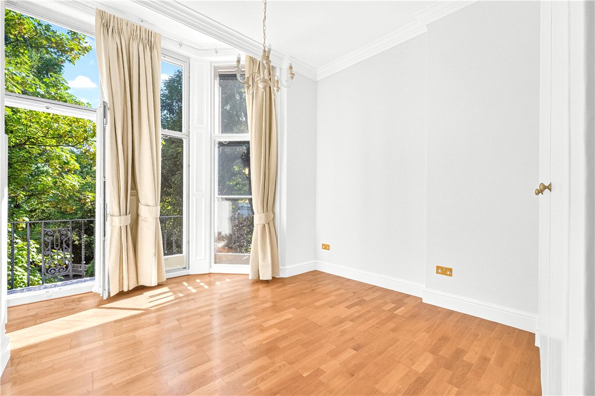 2 bedroom Flat, Old Brompton Road, South Kensington, SW5 - Available, Image 5