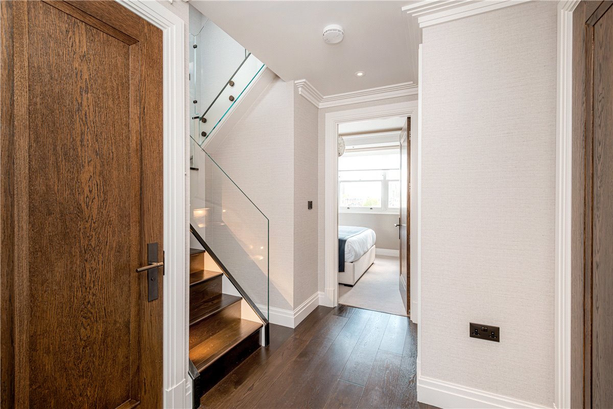 3 bedroom Flat, Prince of Wales Terrace, London, W8 - Available, Image 23