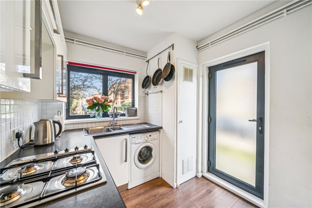 2 bedroom Flat, Mayford Close, London, SW12 - Sold STC, Image 10