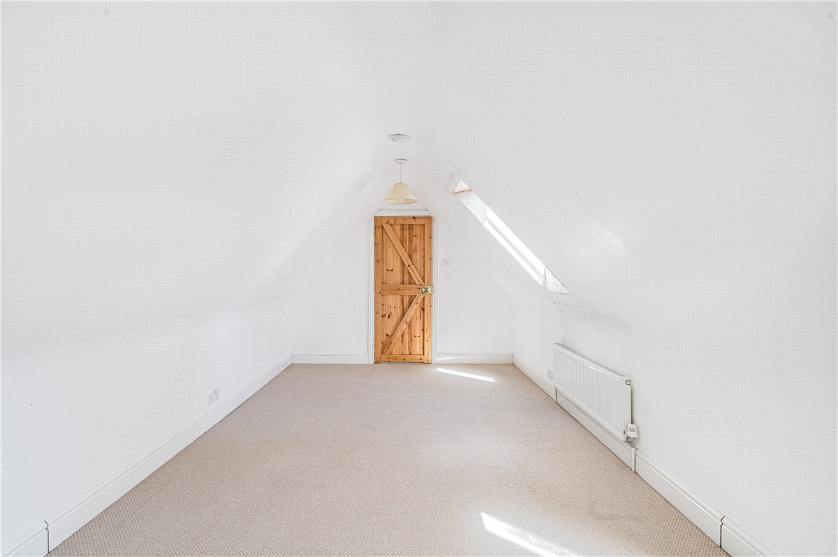 7 bedroom House, Nash Lee Lane, Wendover, HP22 - Available, Image 22