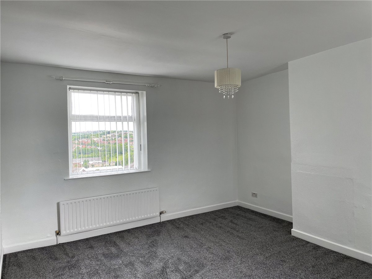 2 bedroom Cottage, Kirkgate, Hanging Heaton, WF17 - , Image 4