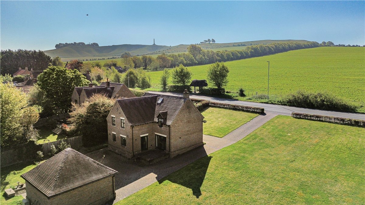 4 bedroom House, Main Road, Cherhill, SN11 - Available, Image 5