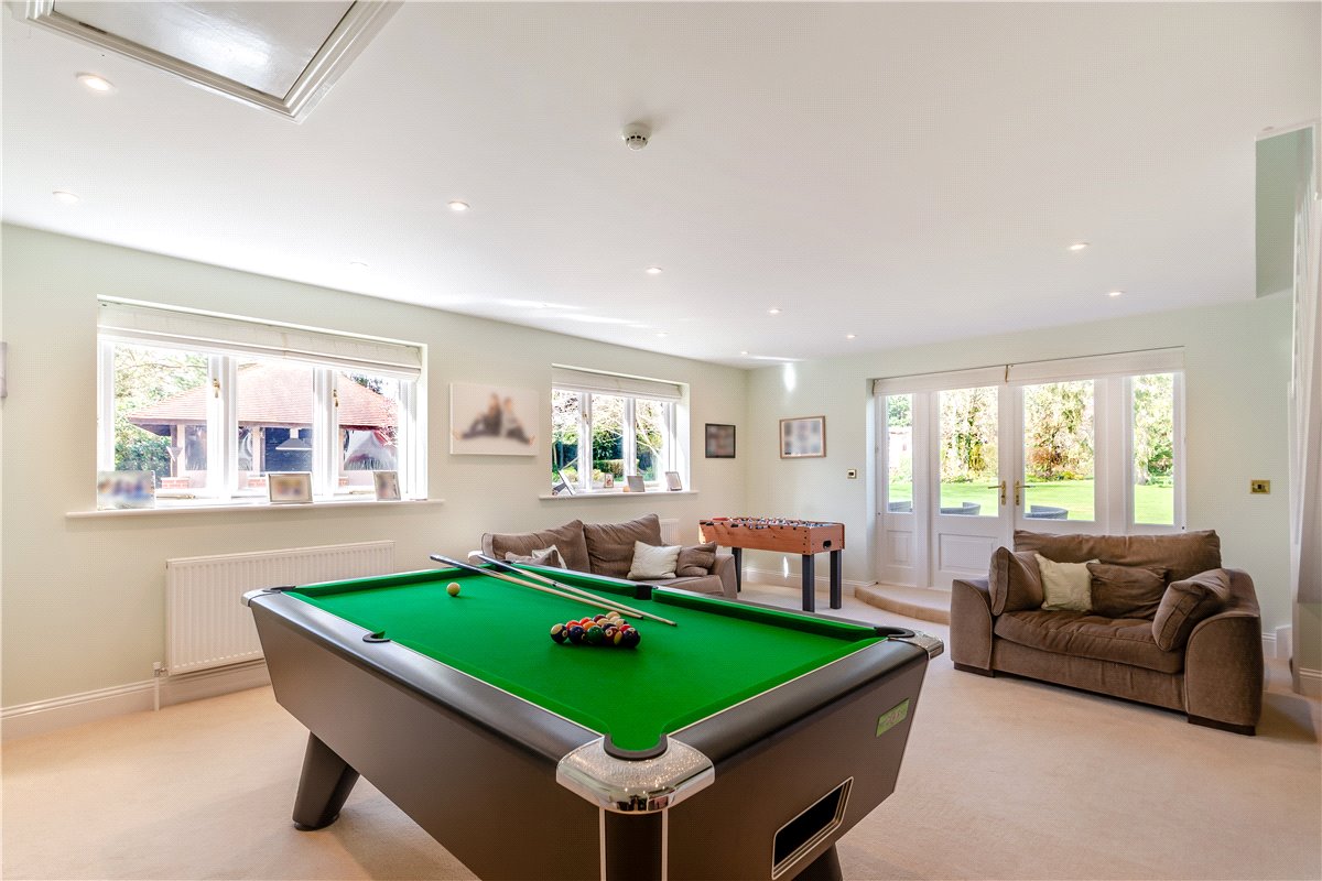 6 bedroom House, Fulwith Mill Lane, Harrogate, HG2 - Available, Image 9