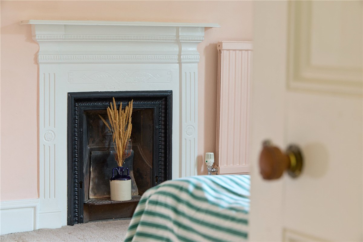 6 bedroom House, Station Road, Longstanton, CB24 - Available, Image 1