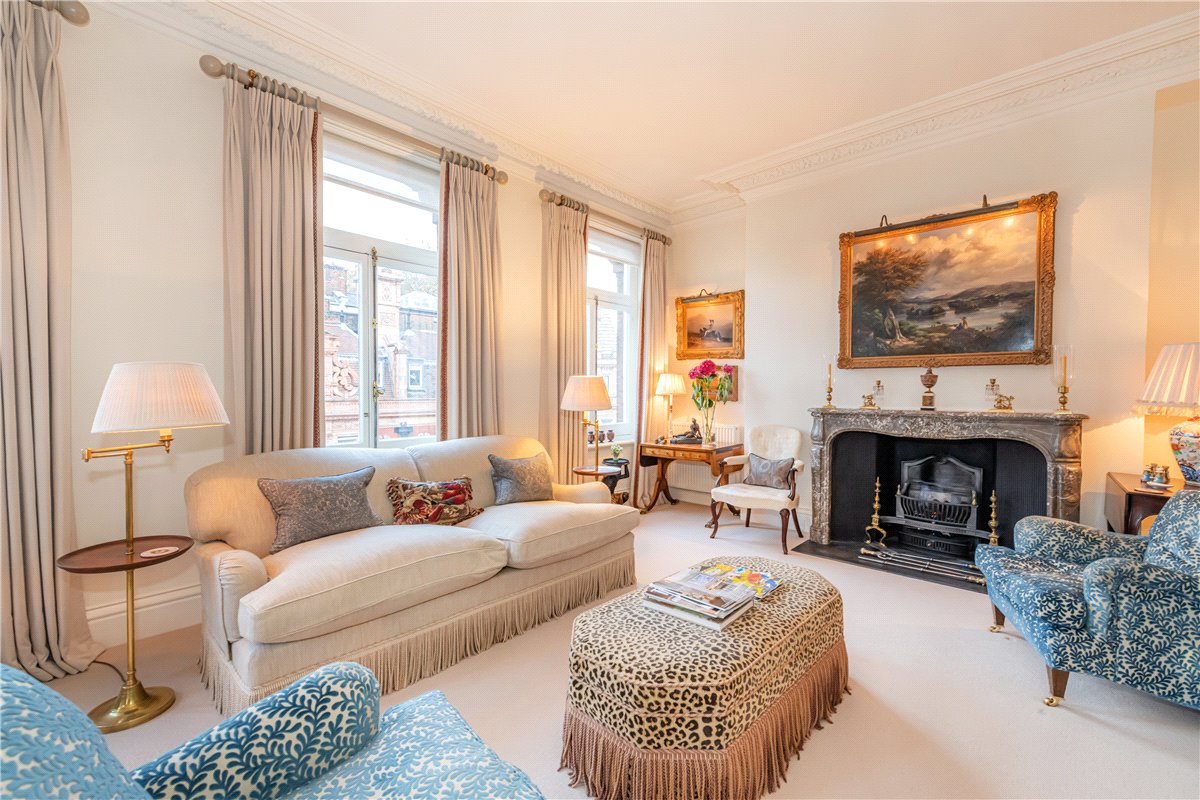 2 bedroom Flat, Mount Street, Mayfair, W1K - Available, Image 5