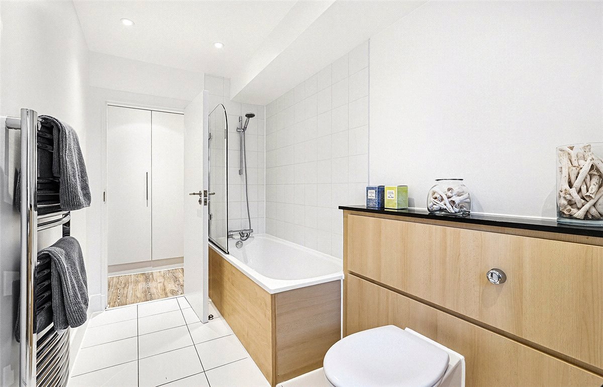 2 bedroom Flat, Richmond Court, 200 Sloane Street, SW1X - Available, Image 10