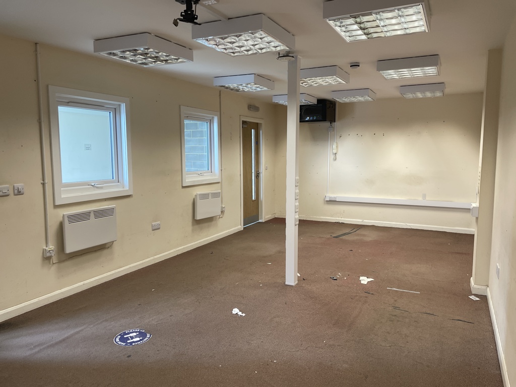 1328 Sq Ft, Unit 5c Saltergate Business Park Burley Bank Road, Harrogate, HG3 - Available, Image 12