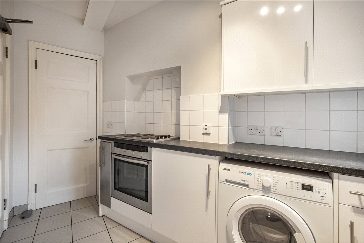 3 bedroom Flat, George Street, Marylebone, W1H - Available, Image 6
