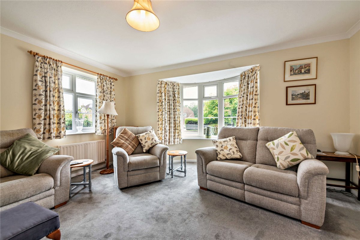 3 bedroom Bungalow, Long Lane, Hermitage, RG18 - Available, Image 6