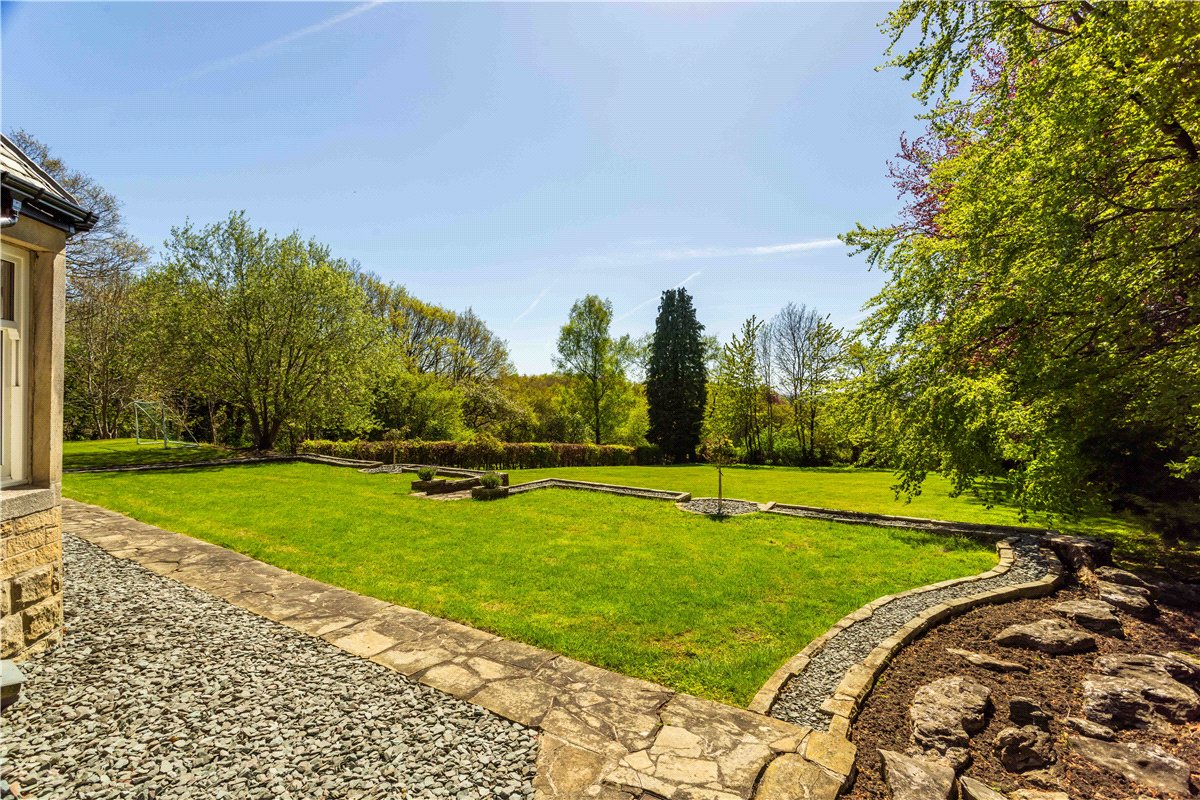 7 bedroom House, Layton Lane, Rawdon, LS19 - Available, Image 16