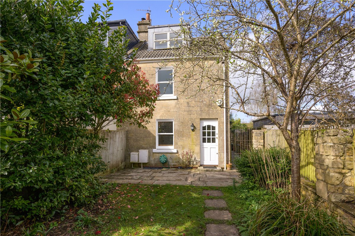 4 bedroom House, Sydenham Place, Combe Down, BA2 - Sold
