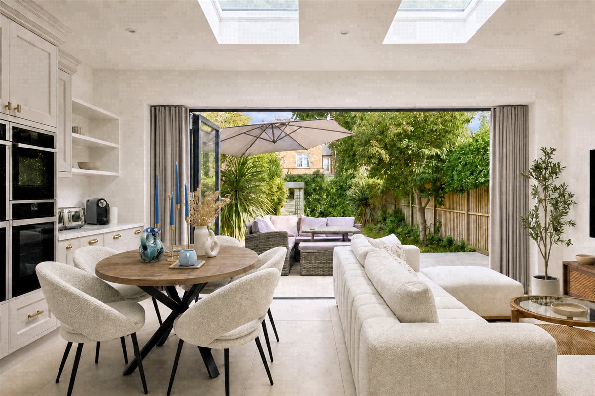 3 bedroom Flat, Inglethorpe Street, London, SW6 - Available, Image 1