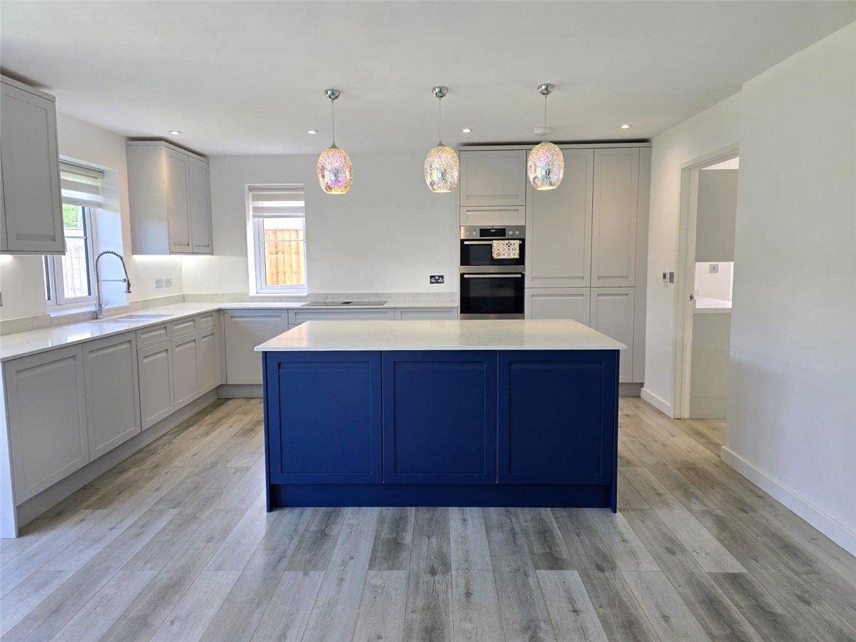 3 bedroom House, Elcot Lane, Marlborough, SN8 - Available, Image 2