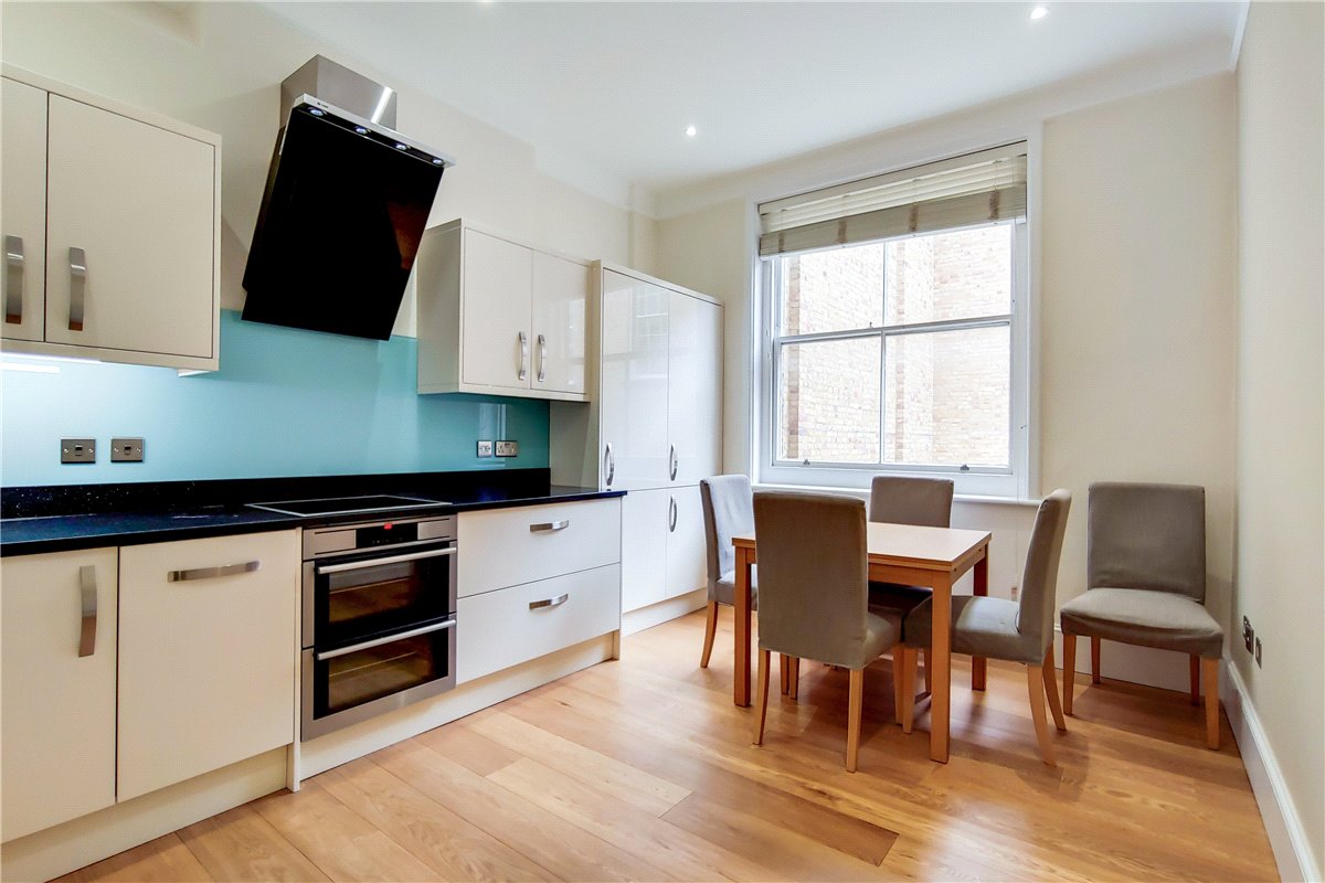 1 bedroom Flat, Chandos Street, Marylebone, W1G - 