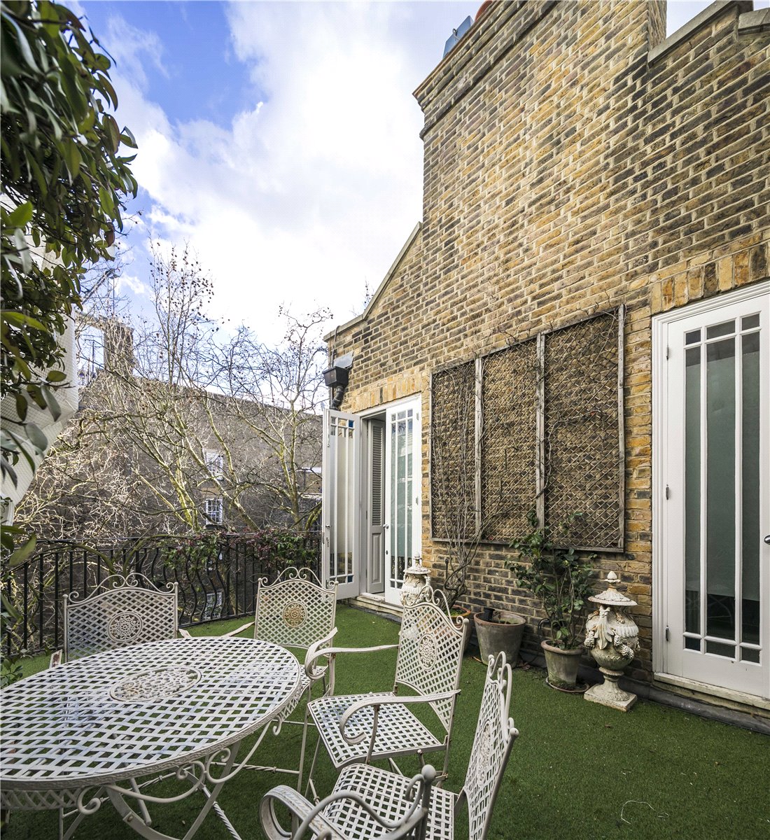 4 bedroom Flat, North Audley Street, London, W1K - Available, Image 12