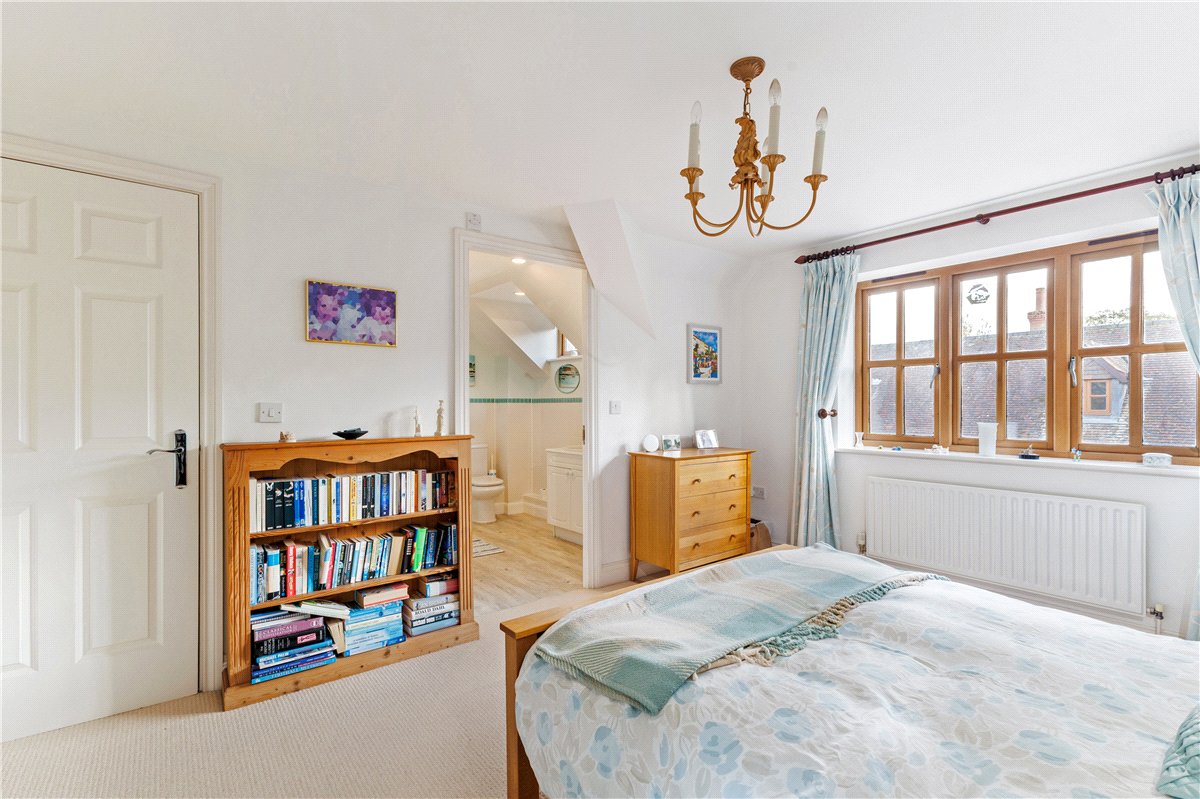 4 bedroom House, Cromwell Court, Marlborough, SN8 - Sold STC, Image 9