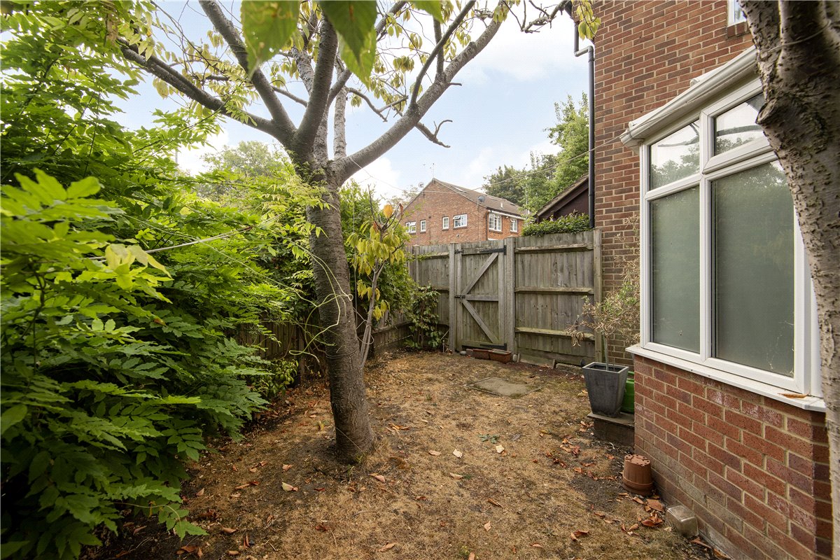 1 bedroom House, St. Peter's Close, London, SW17 - Sold, Image 4
