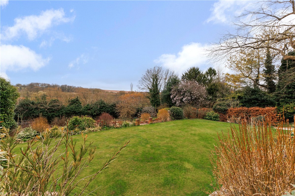 5 bedroom House, Bath Road, Marlborough, SN8 - Available, Image 25