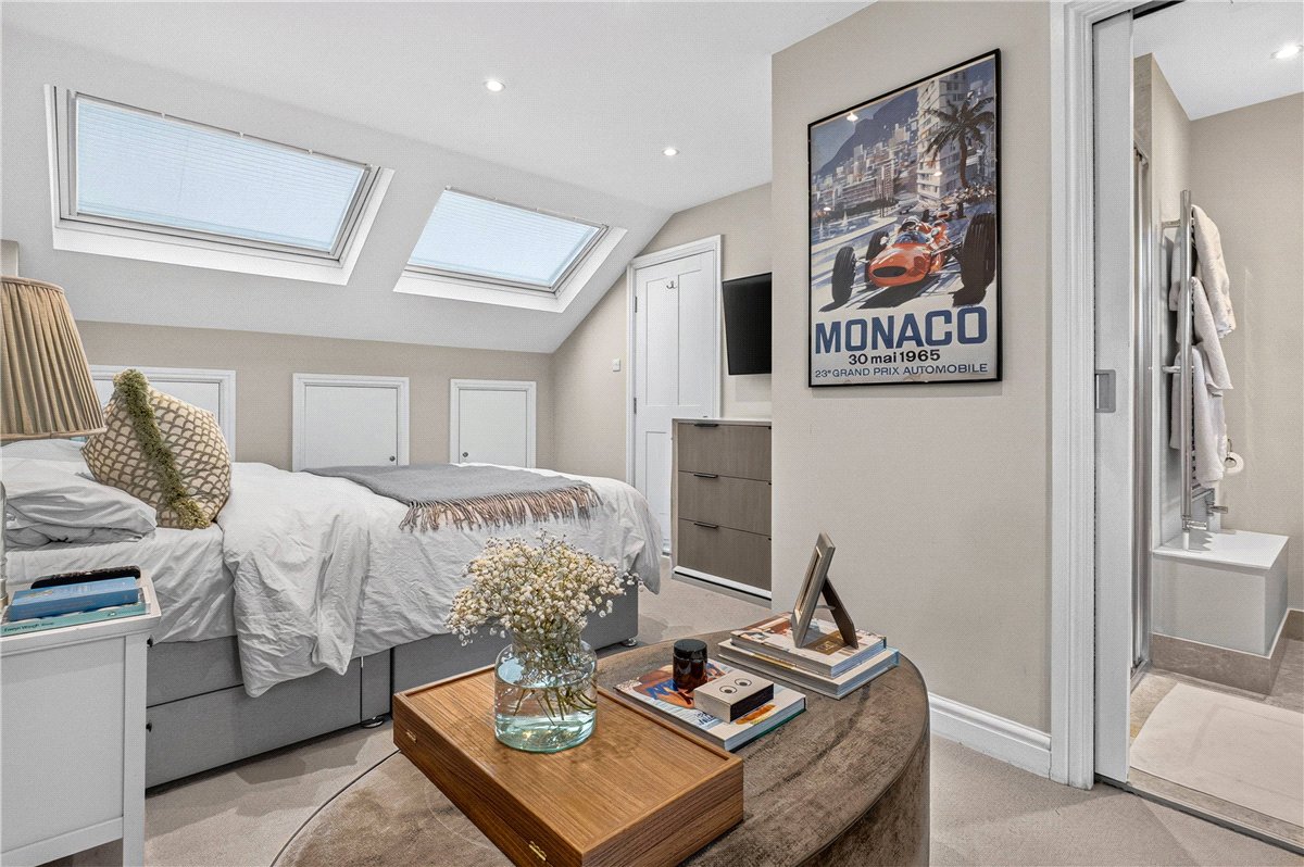 3 bedroom House, Orbain Road, London, SW6 - Available, Image 6