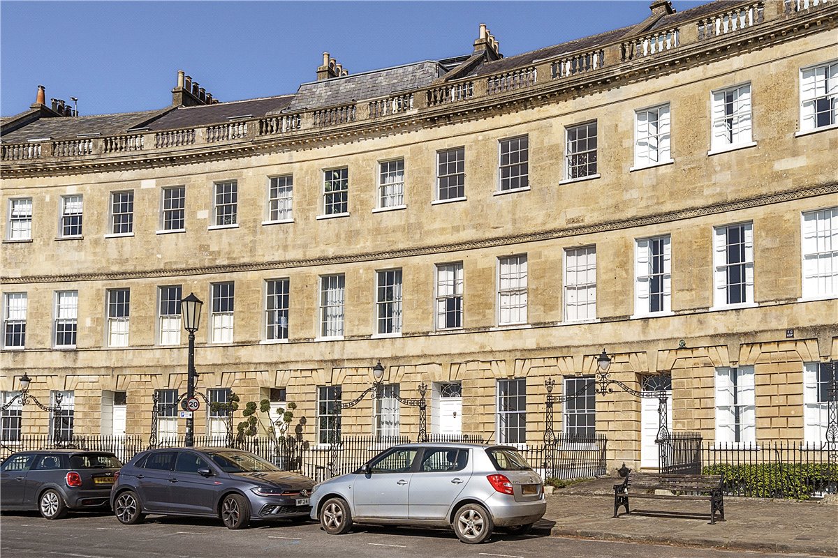 1 bedroom Flat, Lansdown Crescent, Bath, BA1 - Sold, Image 2
