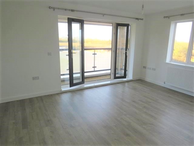 2 bedroom Flat, Barrosa Way, Whitehouse, MK8 - , Image 2