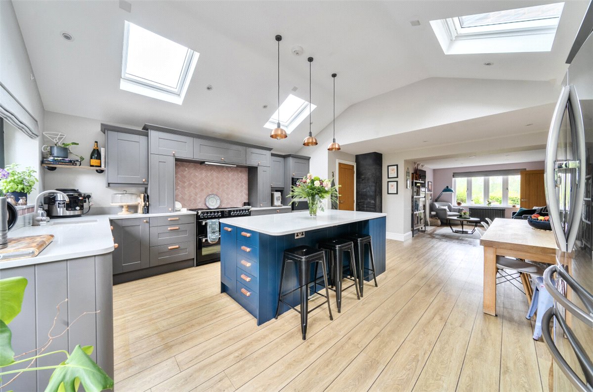 4 bedroom House, Elcot Lane, Marlborough, SN8 - Available, Image 3