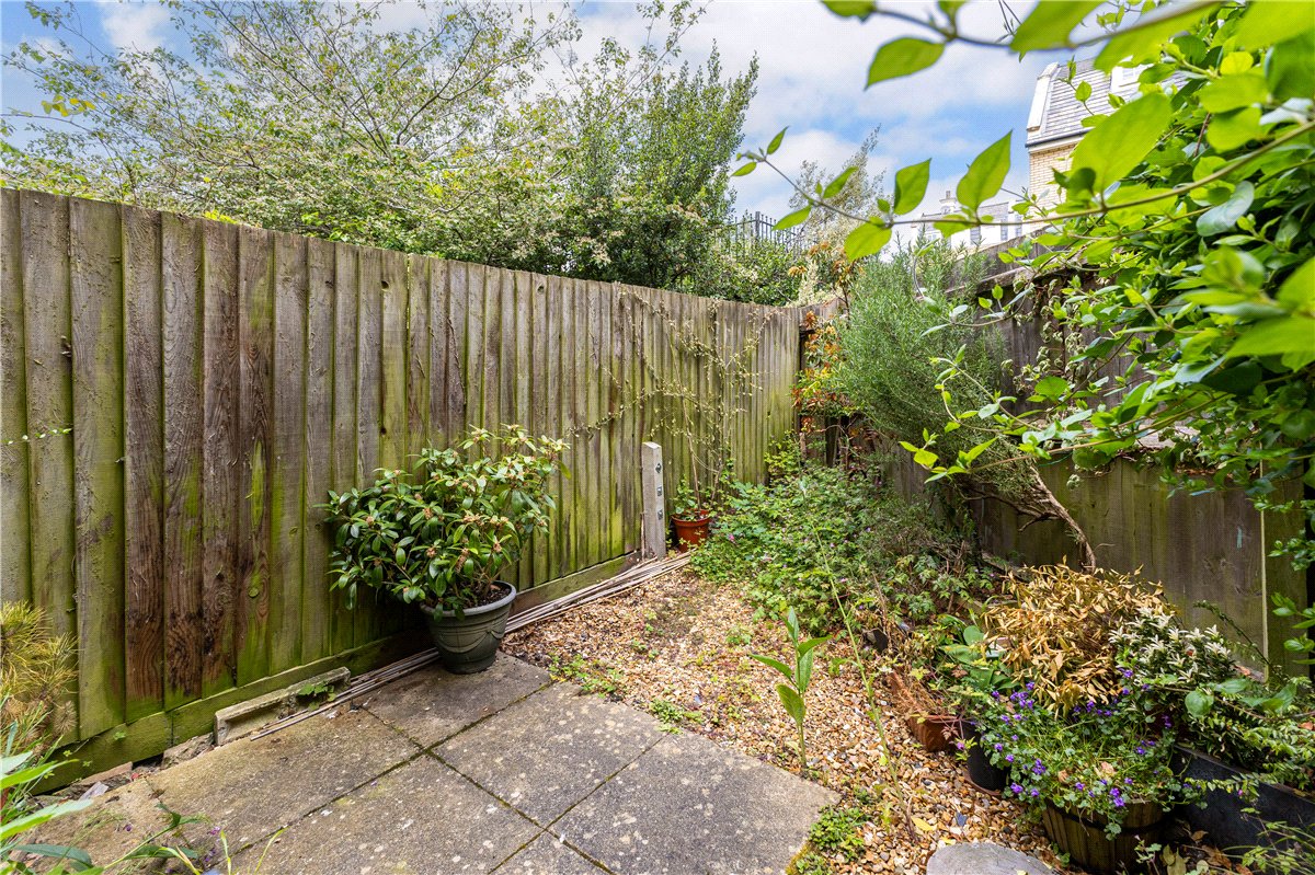 4 bedroom House, St. Matthews Gardens, Cambridge, CB1 - Available, Image 16