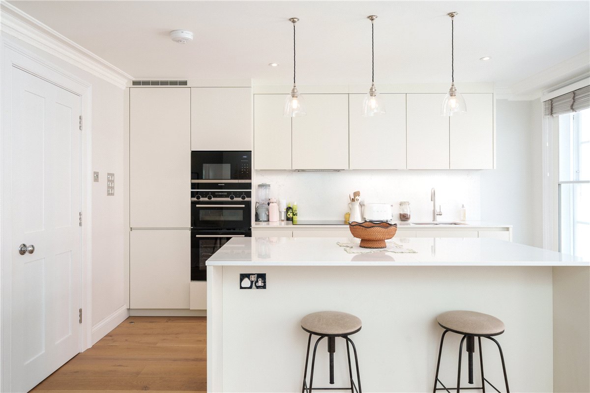 1 bedroom Flat, Upper Berkeley Street, London, W1H - Available, Image 1