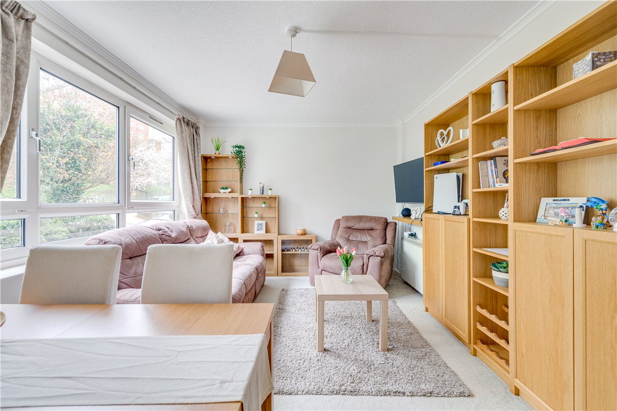 2 bedroom Flat, Whitlock Drive, London, SW19 - Sold