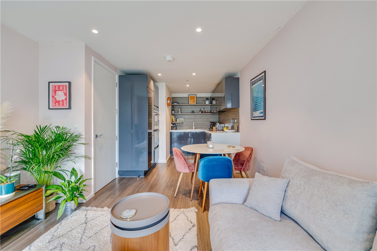 1 bedroom Flat, Buckhold Road, London, SW18 - Sold, Image 4
