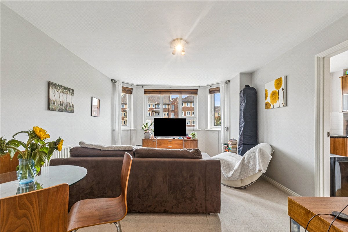1 bedroom Flat, St. James's Drive, London, SW12 - Available, Image 6