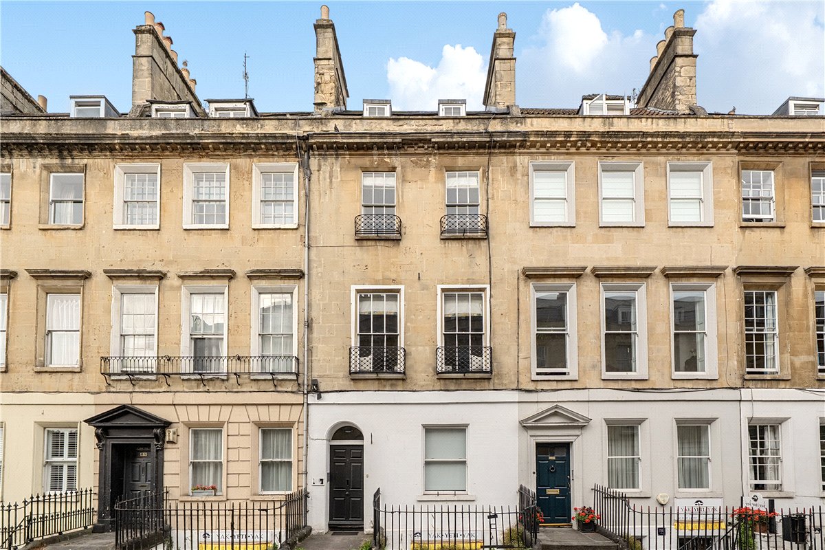 3 bedroom Maisonette, Pierrepont Street, Bath, BA1 - Available