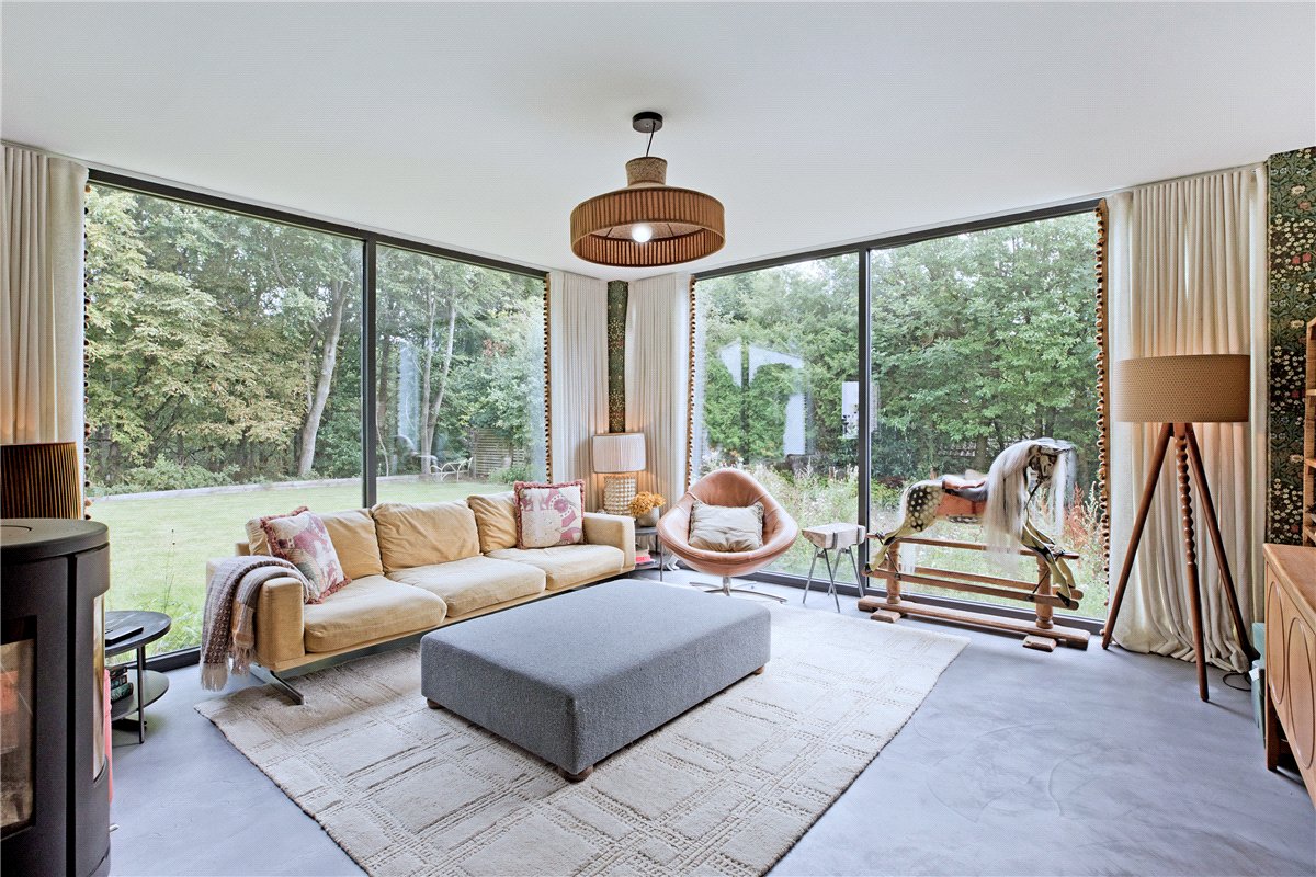 5 Bedroom Single Family Home/House's Image 5