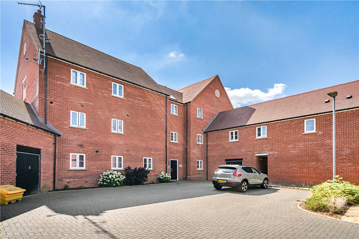 2 bedroom Flat, Thenford Way, Banbury, OX16 - Let Agreed, Image 19