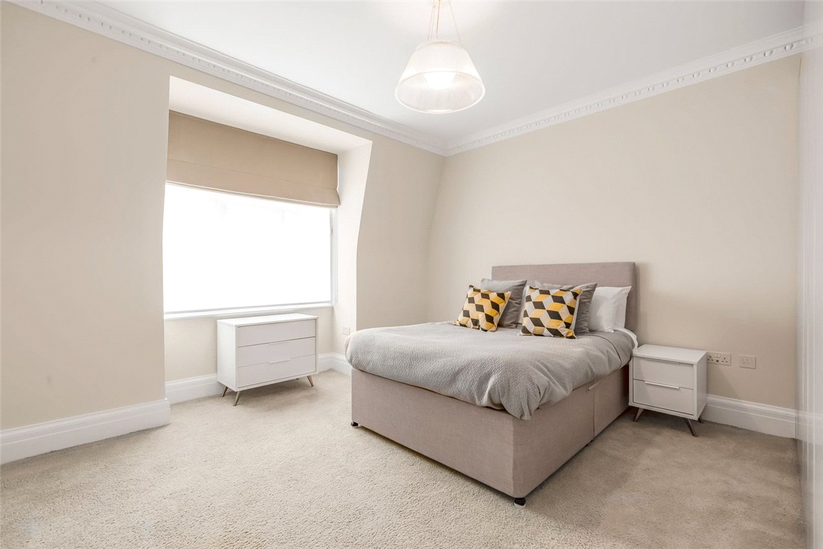 3 bedroom Flat, Weymouth Street, Marylebone, W1G - Available, Image 17