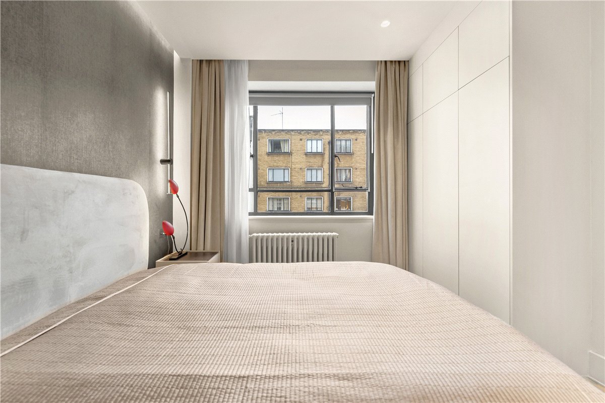 2 bedroom Flat, Portland Place, Marylebone, W1B - , Image 4