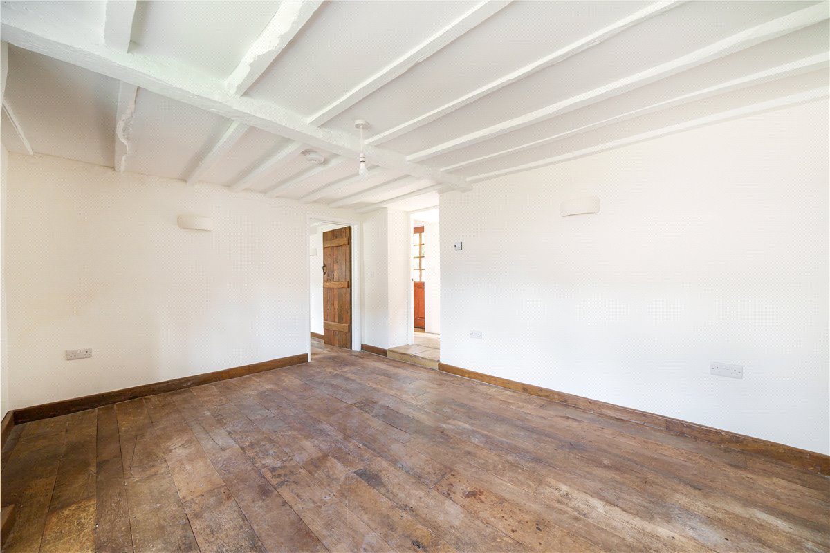 3 bedroom House, Main Street, Turweston, NN13 - Available, Image 4