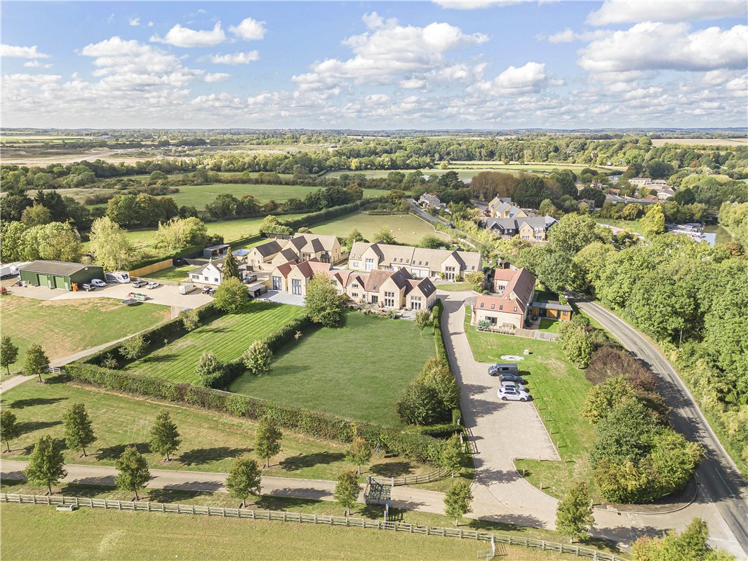 4 bedroom House, Ingleby Paddocks, Enslow, OX5 - Available, Image 2