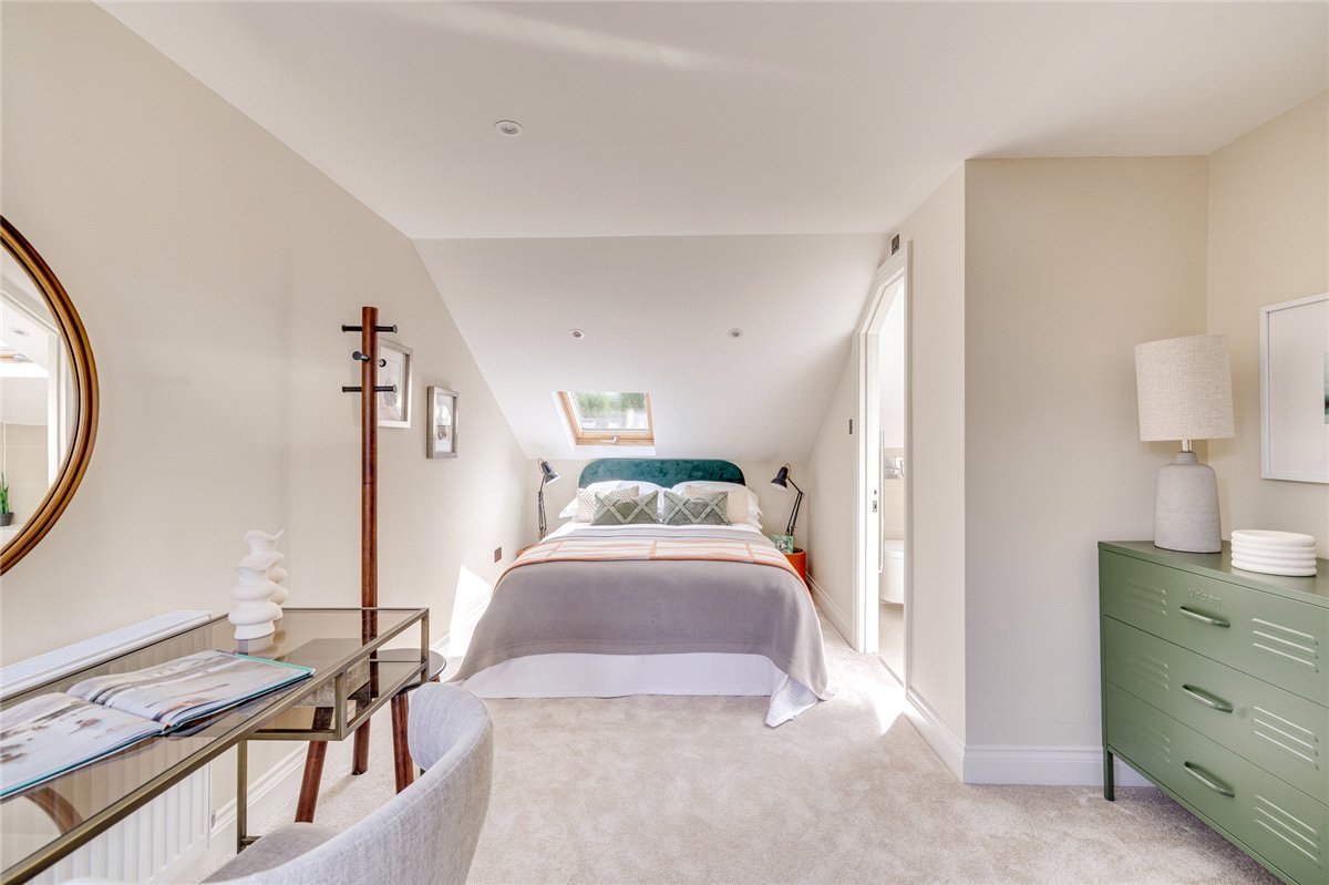 3 bedroom Flat, Standen Road, London, SW18 - Available, Image 7