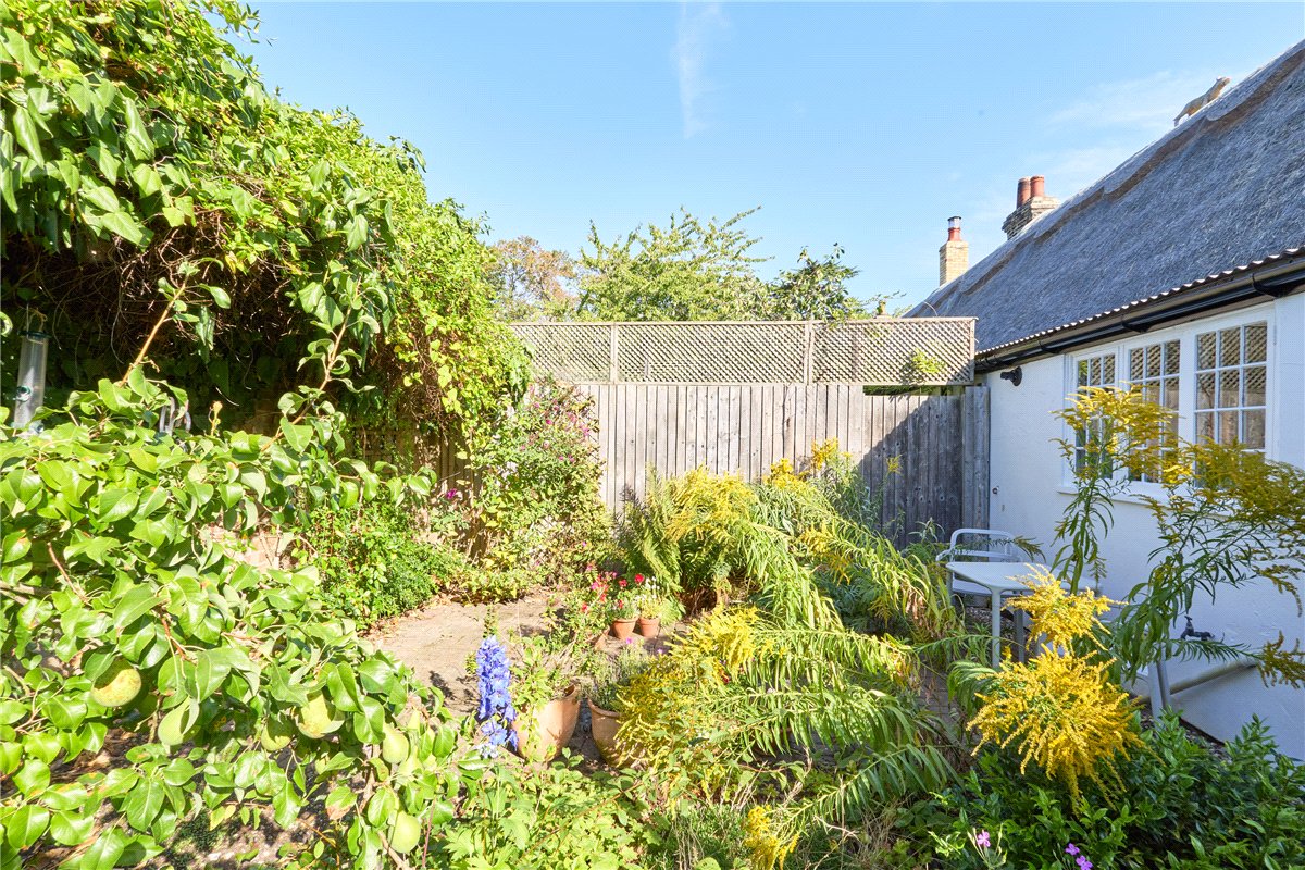 2 bedroom House, Station Road, Histon, CB24 - Sold STC, Image 1