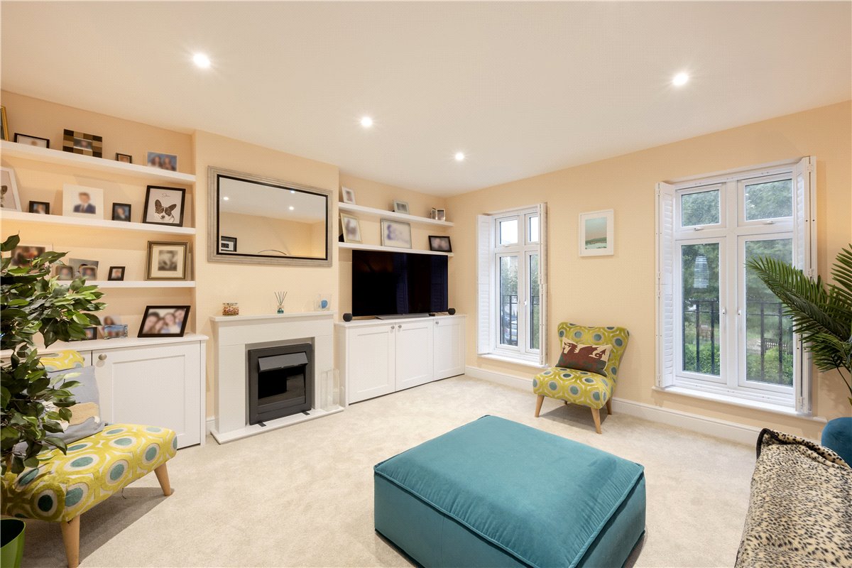 3 bedroom House, Bevin Square, London, SW17 - Sold, Image 12