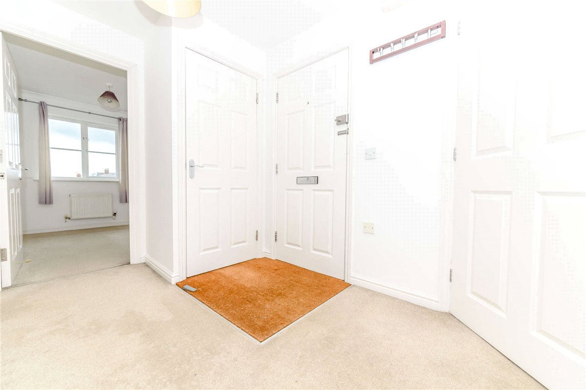 2 bedroom Flat, St. Michaels Road, Newbury, RG14 - Sold STC, Image 3
