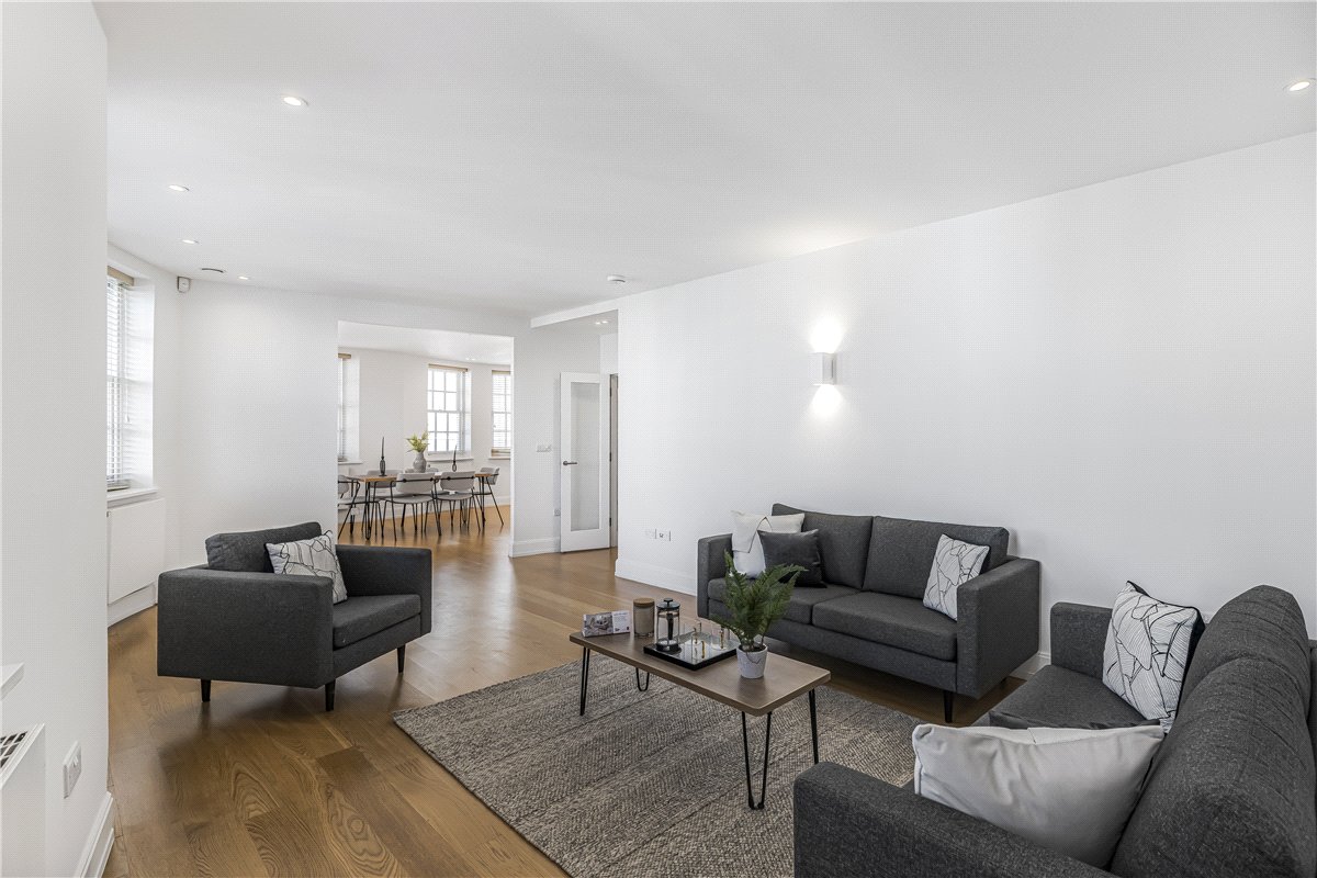 3 bedroom Maisonette, Devonshire Street, Marylebone, W1G - Available
