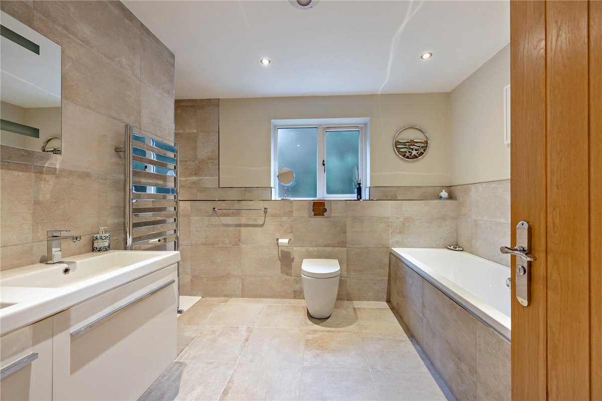 5 bedroom House, Thornford Road, Crookham Common, RG19 - Sold STC, Image 7