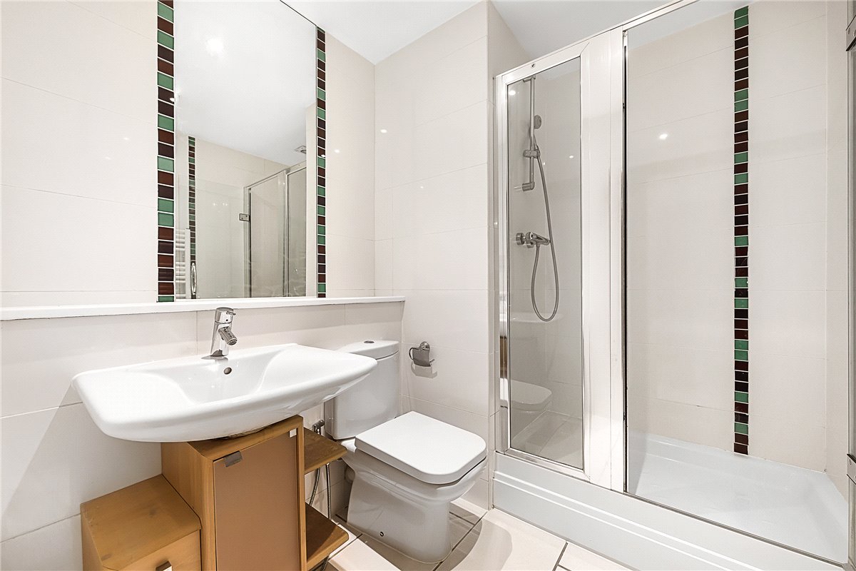 2 bedroom Flat, Canal Boulevard, Camden, NW1 - , Image 5