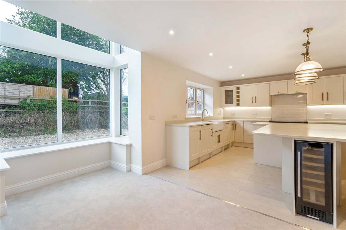 2 bedroom Cottage, Ram Alley, Ashford Hill, RG19 - Available, Image 5