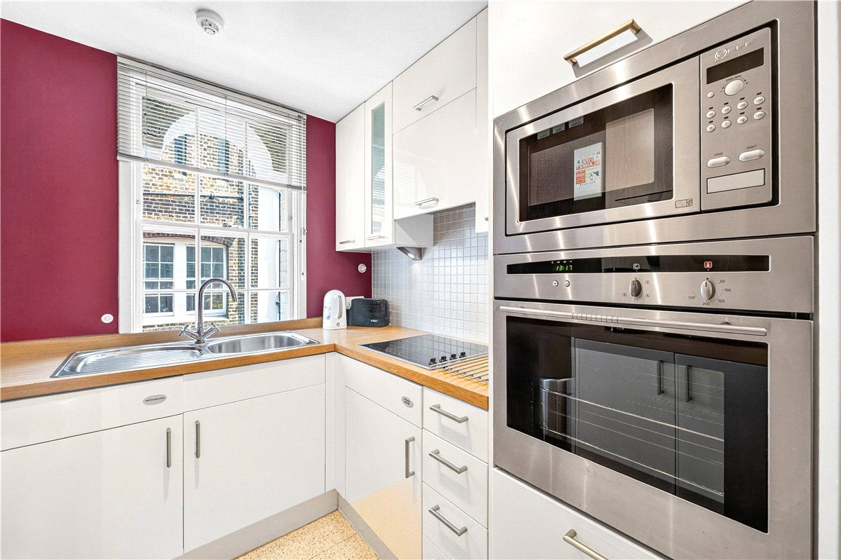 2 bedroom Flat, St Christopher's Place, London, W1U - Available, Image 1